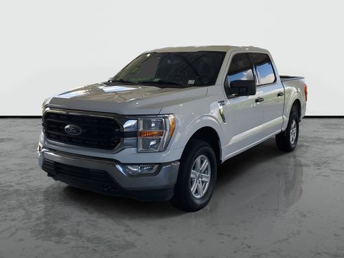 Used 2022 Ford F150 XLT w/ Equipment Group 301A Mid AWD/4WD image 4