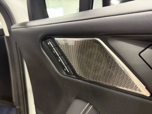 Used 2020 Jaguar I-PACE SE image 18