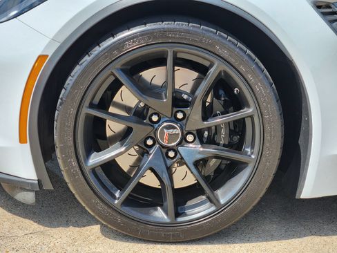 Used 2016 Chevrolet Corvette Z06 w/ 3LZ Preferred Equipment Group RWD image 20