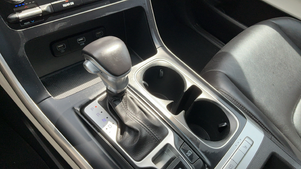 Used 2022 Kia Carnival LX FWD image 15