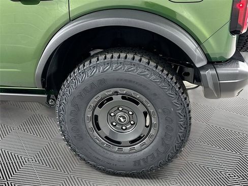 New 2025 Ford Bronco Badlands w/ Sasquatch Package image 16