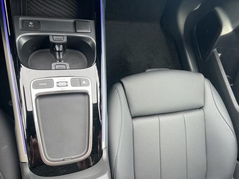 New 2026 Mercedes-Benz GLB 250 4MATIC image 15
