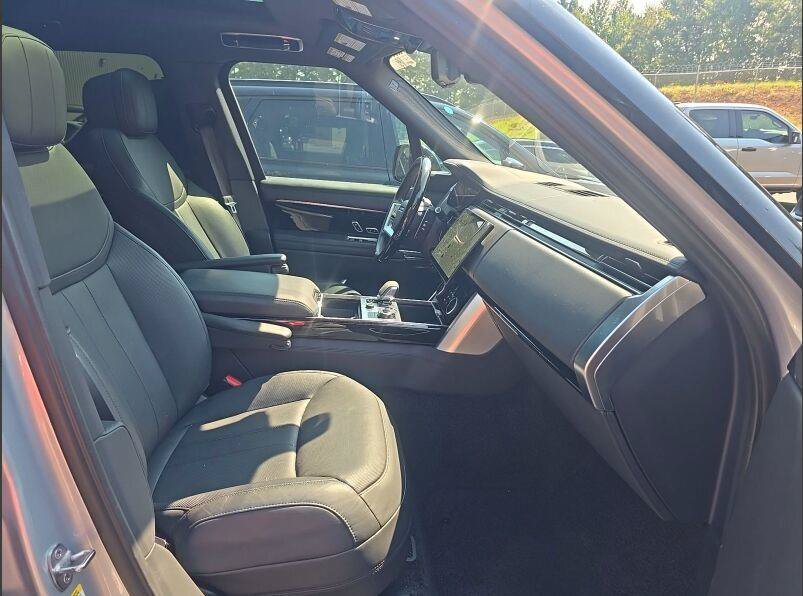 Used 2023 Land Rover Range Rover SE AWD/4WD image 8