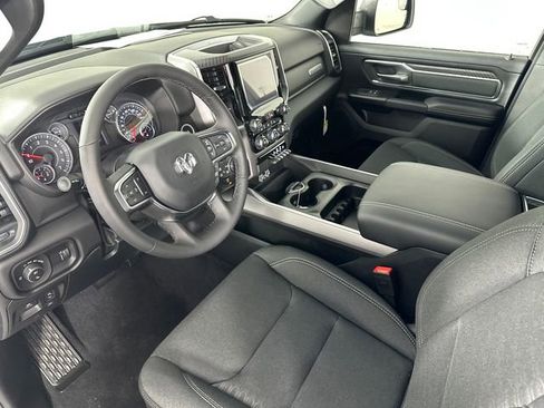 New 2026 RAM 1500 4x4 Crew Cab image 22