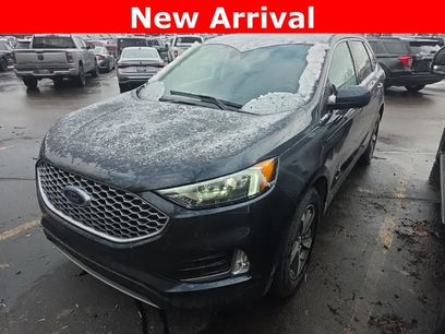 Used 2023 Ford Edge SEL w/ Convenience Package