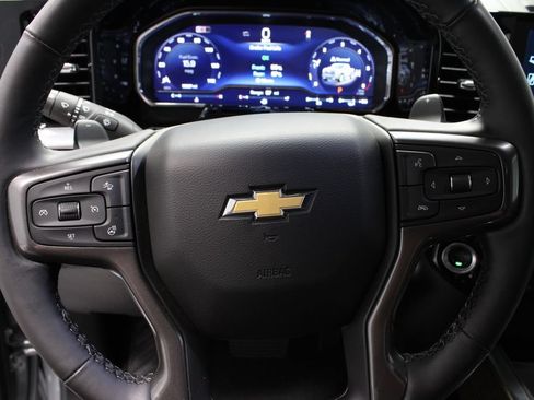 Used 2025 Chevrolet Silverado 1500 High Country w/ High Country Premium Package AWD/4WD image 31