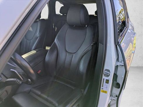Used 2022 BMW X5 sDrive40i w/ M Sport Package RWD image 15