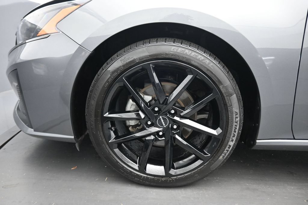 Used 2024 Nissan Altima 2.5 S FWD image 47