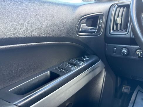 Used 2018 Chevrolet Colorado ZR2 w/ ZR2 Dusk Special Edition image 28