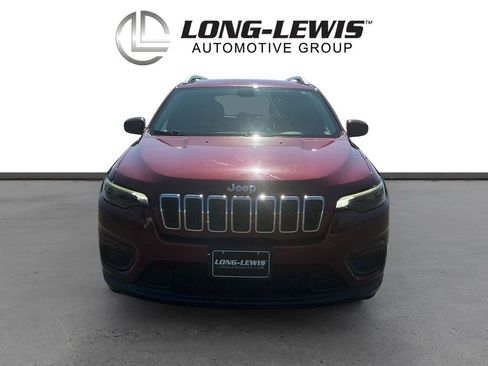 Used 2020 Jeep Cherokee Latitude FWD image 11
