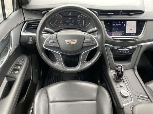 Certified 2024 Cadillac XT5 Premium Luxury AWD/4WD image 11