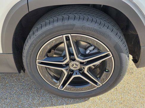 Used 2025 Mercedes-Benz GLB 250 image 26