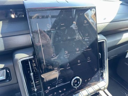 New 2026 GMC Yukon XL Denali AWD/4WD image 21