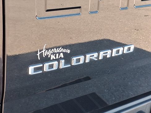 Used 2021 Chevrolet Colorado LT image 29