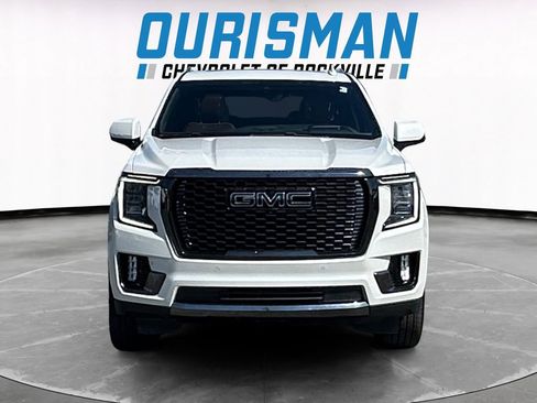 Used 2023 GMC Yukon XL Denali Ultimate AWD/4WD image 8