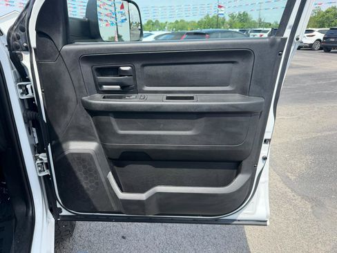 Used 2018 RAM 2500 Tradesman w/ Chrome Appearance Group AWD/4WD image 19