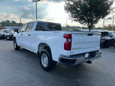 Used 2021 Chevrolet Silverado 1500 W/T w/ WT Value Package AWD/4WD image 3