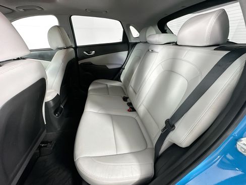Used 2023 Hyundai Kona Limited AWD/4WD image 26