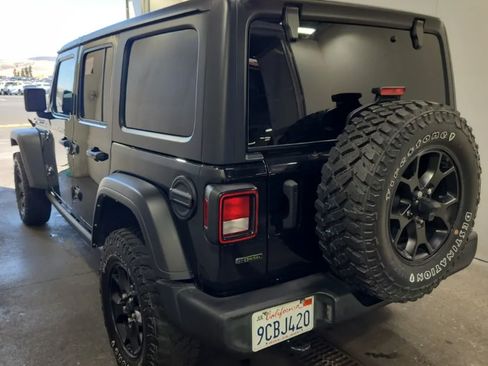 Used 2022 Jeep Wrangler Unlimited Sport AWD/4WD image 5