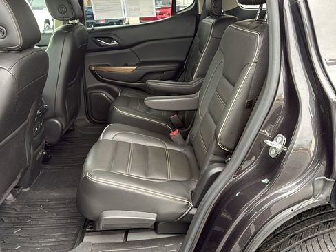 Used 2017 GMC Acadia Denali w/ Technology Package FWD image 26