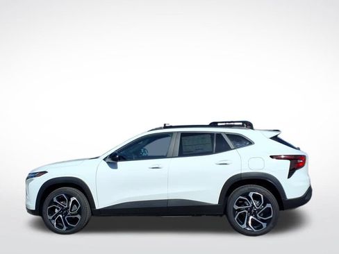 New 2026 Chevrolet Trax RS w/ Driver Confidence Package FWD image 7
