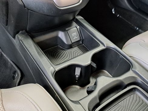 Used 2018 Honda CR-V EX-L image 16