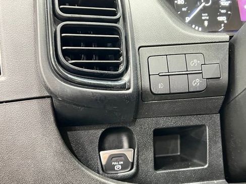 Used 2025 RAM ProMaster 2500 w/ Convenience Group FWD image 17
