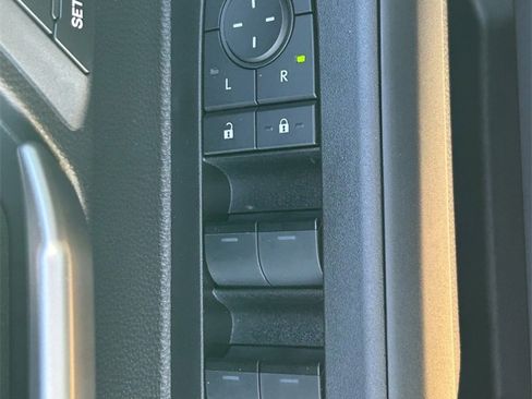 New 2025 Toyota 4Runner Limited image 24