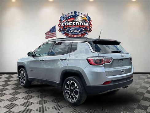 Used 2022 Jeep Compass Limited w/ Sun and Sound Group AWD/4WD image 6