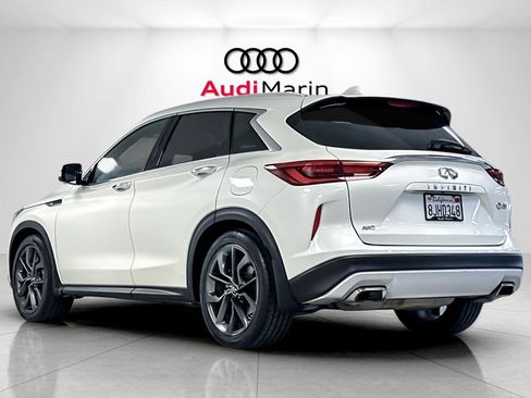 Used 2019 INFINITI QX50 Essential w/ Sensory Package image 3