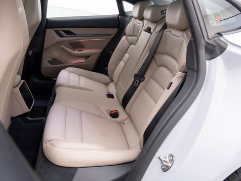 Certified 2025 Porsche Taycan image 19