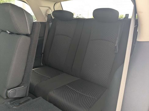 Used 2019 Dodge Journey SE w/ Premium Group FWD image 16