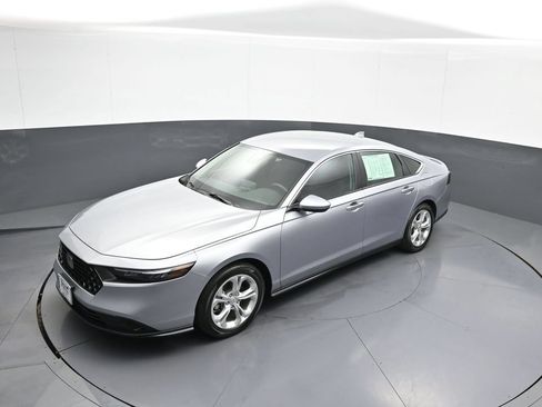 Used 2023 Honda Accord LX image 33