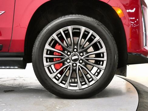 Used 2023 Cadillac Escalade ESV V image 41