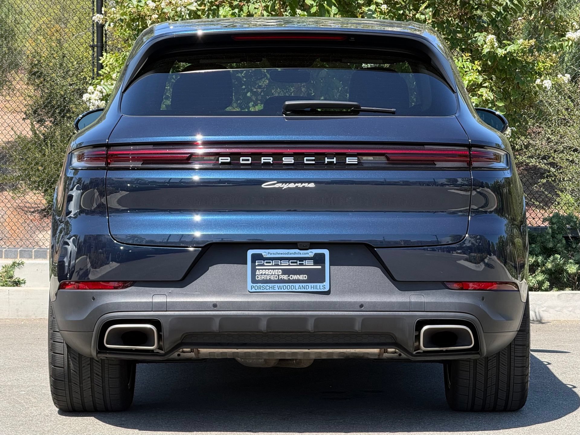 Certified 2024 Porsche Cayenne AWD/4WD image 6