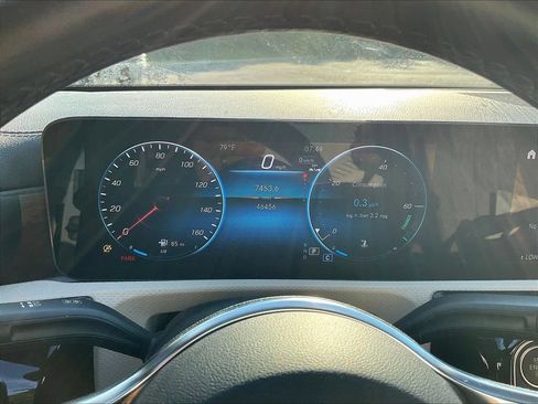 Used 2023 Mercedes-Benz CLA 250 image 5