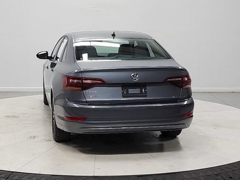 Used 2019 Volkswagen Jetta SE FWD image 7