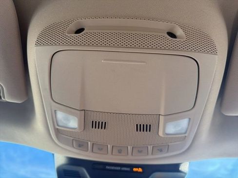 Used 2024 Ford Expedition Max XLT image 22