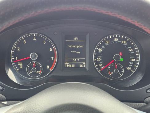 Used 2012 Volkswagen Jetta GLI image 17