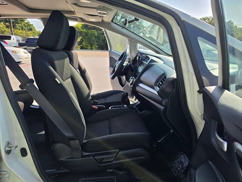 Used 2017 Honda Fit EX image 31