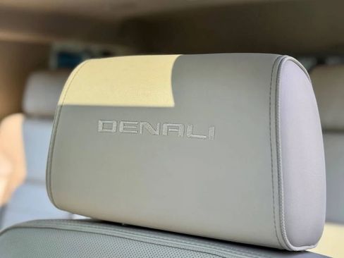 Used 2015 GMC Yukon Denali w/ Touring Package image 22