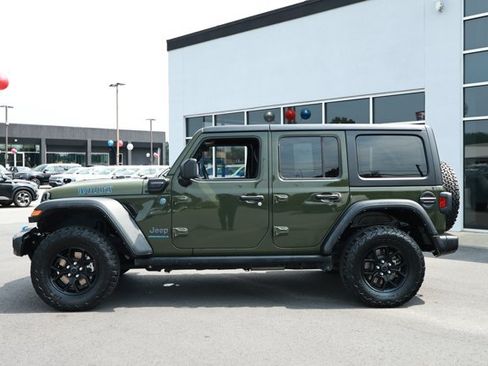 Certified 2024 Jeep Wrangler Unlimited AWD/4WD image 9