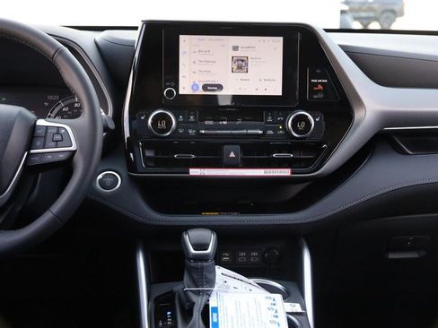 New 2026 Toyota Highlander XLE AWD/4WD image 28