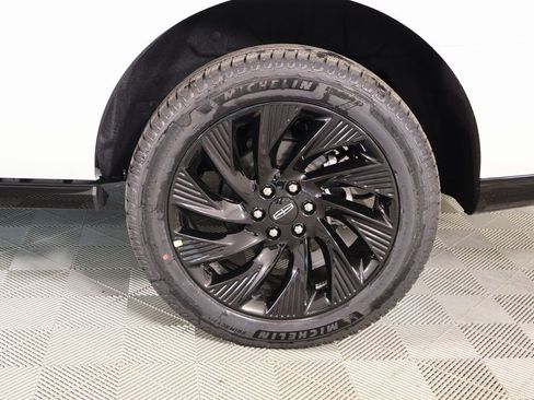 New 2026 Lincoln Navigator Reserve w/ Jet Appearance Package AWD/4WD image 20