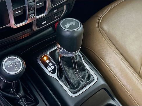 Used 2022 Jeep Wrangler Unlimited Sahara w/ Cold Weather Group image 25