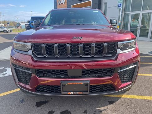 New 2026 Jeep Grand Cherokee L 4WD image 6