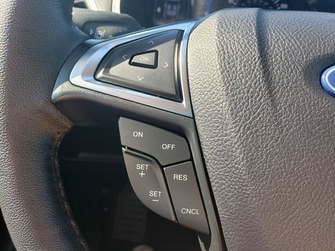 Used 2024 Ford Edge SEL w/ Convenience Package AWD/4WD image 22