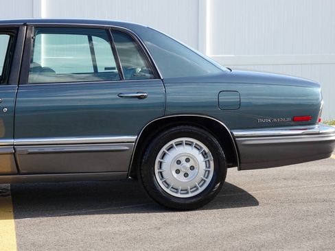 Used 1993 Buick Park Avenue Ultra FWD image 12