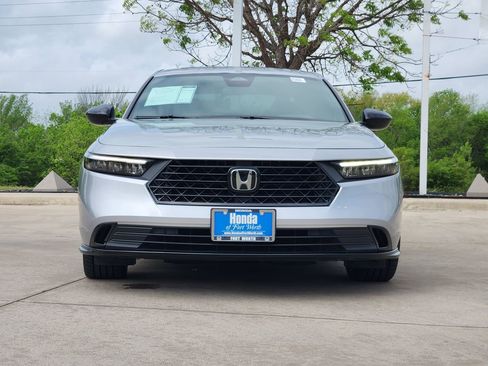 Used 2024 Honda Accord Sport image 2