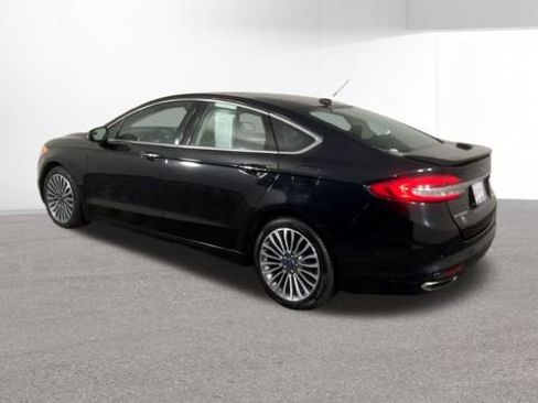 Used 2017 Ford Fusion Titanium image 8
